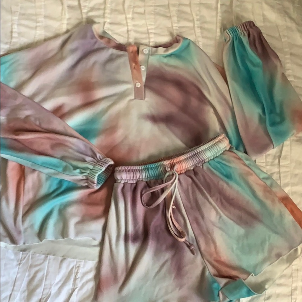 Tie dye lounge set